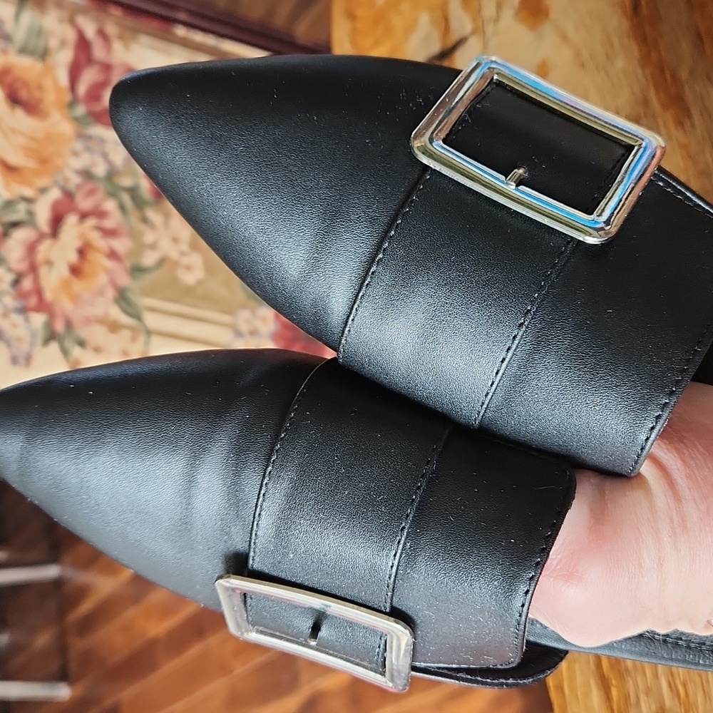 Chase + Chloe Black Pointed Buckle Mules - Picture 2 of 12
